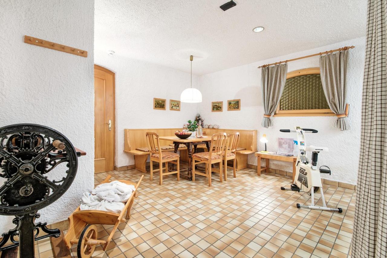 Hotel Schoenruh Drobollach am Faakersee Bagian luar foto